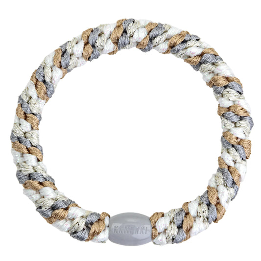 A plaited rope circle in Mix Beige White with a translucent connector labelled KNENKEN, perfect as a hair tie for damage prevention.
